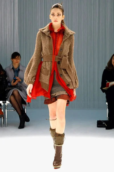 Look 8